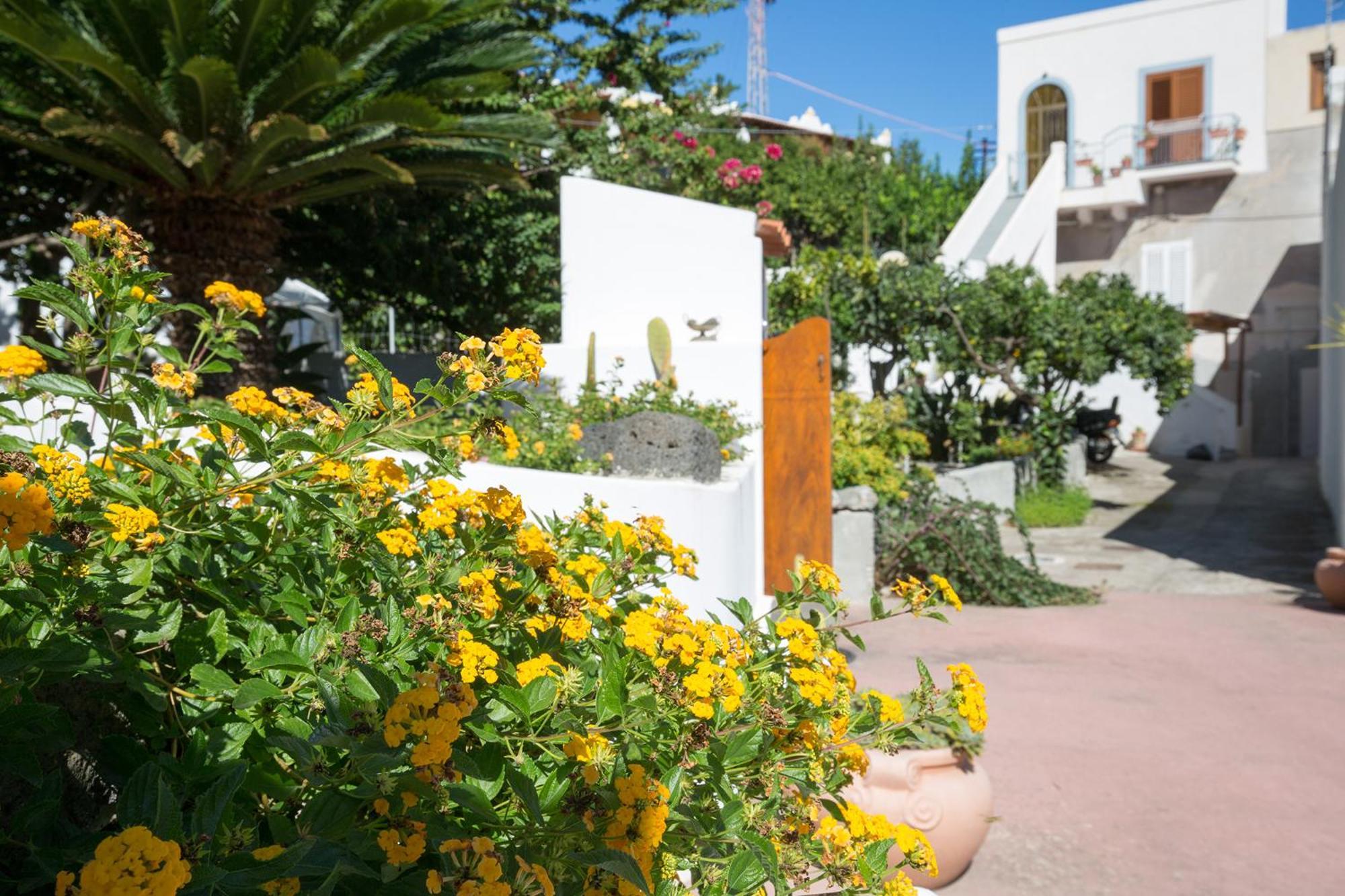 Villa Agrumeto Lipari  Eksteriør bilde